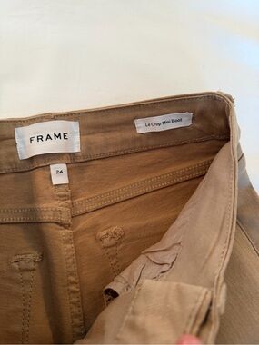 FRAME Le Crop Mini Boot Jeans in Tan